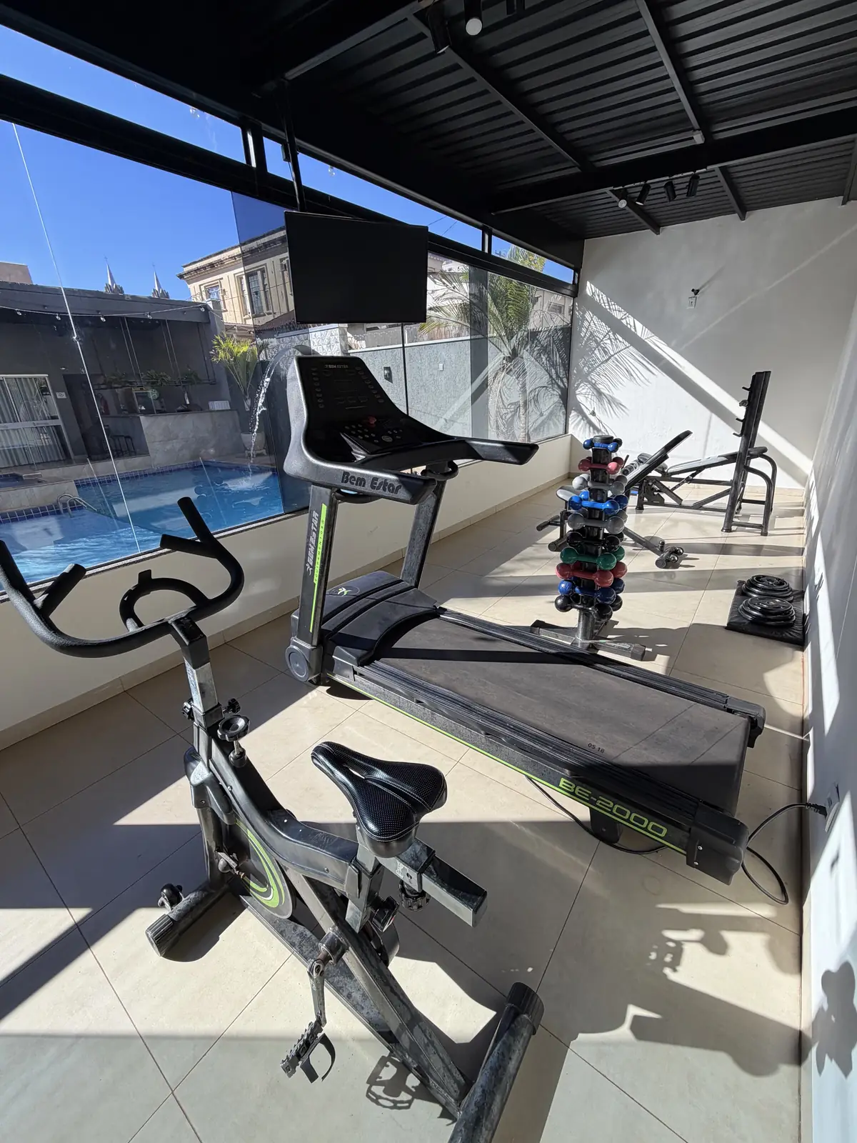Área de cardio da academia do Hotel Revitalle